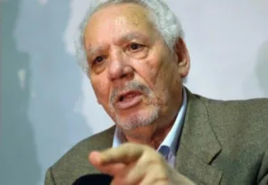 وفاة وزير الدفاع الجزائري الأسبق خالد نزار عن عمر ناهز 86 سنة.