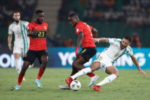 كأس أمم إفريقيا لكرة القدم ..بوركينا فاسو تتعادل مع الجزائر في مباراة مثيرة 12 الجزائر