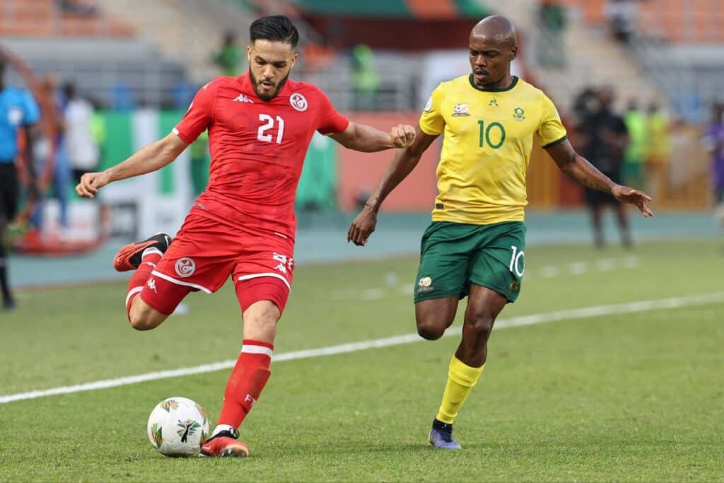 القنوات الفضائية الناقلة لمباراة المنتخب المغربي وجنوب أفريقيا، و توقيتها :