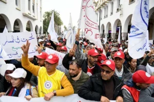 موضوع “التوقيفات” يخيم على جلسات الحوار في طريق الحسم في مشروعي النظام الأساسي ونظام التعويضات.