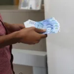 أكادير : انتشار الأزبال يقلق الساكنة ويجدد مطالب التدخل لإصلاح الوضع