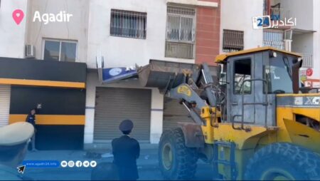 حملة واسعة لتحرير الملك العمومي بحي الهدى بأكادير (+فيديو و صور)
