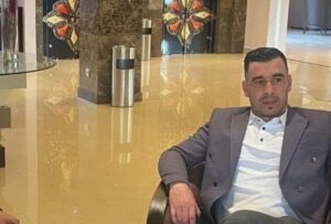 أسرة العمل بفندق أطلس أماديل بيتش تعزي في وفاة نور الدين فوسوس