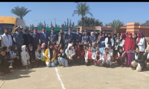 إنزكان : قائد سرية الدرك الملكي بإنزكان يشرف على ورشة السلامة الطرقية بثانوية عثمان بن عفان الإعدادية بأولاددحو