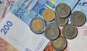 مطالب بتحقيق العدالة الأجرية للموظفين و الموظفات.