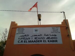 تزنيت : مواطنون يقومون بإعادة تهيئة طريق حيوية لفك العزلة عن الساكنة 6 جماعة المعدر