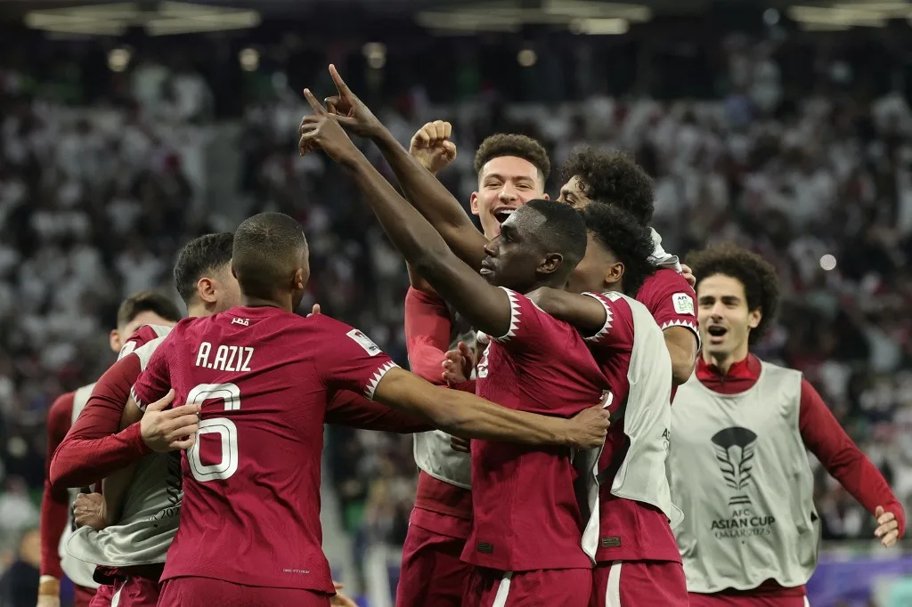 كأس آسيا لكرة القدم بين قطر و الأردن jpg