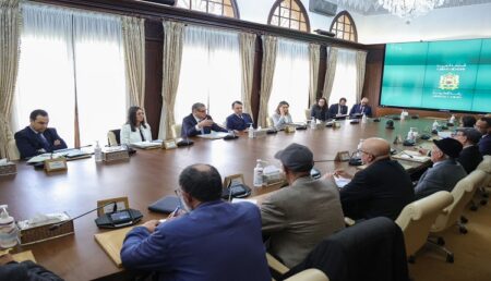 رئيس الحكومة يلتئم في اجتماع خاص مع وفد من الكونفدرالية الديمقراطية للشغل (CDT) في إطار الجولة الجديدة من الحوار الاجتماعي. رئيس الحكومة يلتئم في اجتماع خاص مع وفد من الكونفدرالية الديمقراطية للشغل (CDT) في إطار الجولة الجديدة من الحوار الاجتماعي.