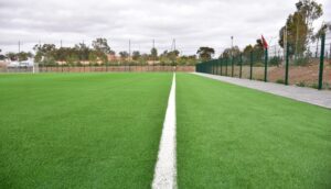 بينها ملاعب بسوس ماسة.. الجامعة الملكية المغربية لكرة القدم تشرف على تأهيل 52 ملعبا للقرب بالعشب الإصطناعي 1 Gazon artificiel