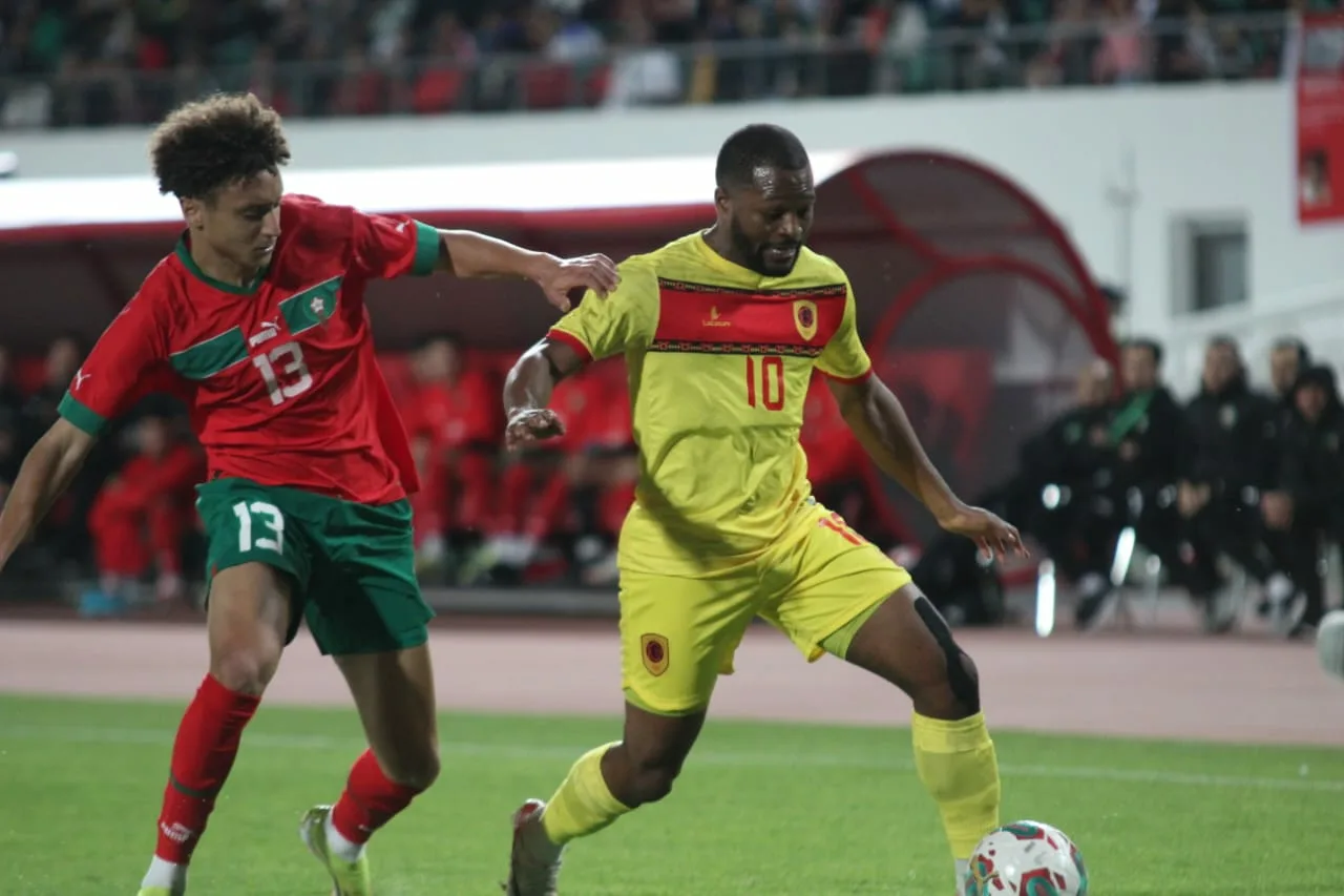 Lequipe nationale marocaine face a lAngola au stade Adrar Agadir 8 jpeg