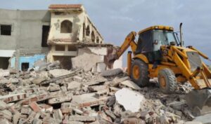 الهدم يطال فيلات و ضيعات و منتجعات بمنطقة السهول السياحية.