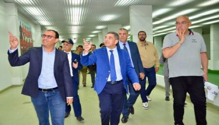 +صور : والي جهة سوس ماسة في زيارة تفقدية لمرافق ملعب أدرار قبيل مباراة المنتخب الوطني و منتخب أنغولا. +صور : والي جهة سوس ماسة في زيارة تفقدية لمرافق ملعب أدرار قبيل مباراة المنتخب الوطني و منتخب أنغولا.