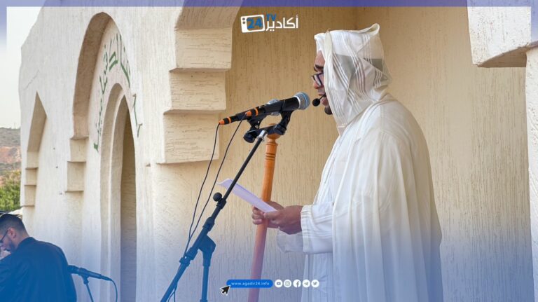أكادير: آلاف المصلين يؤدون صلاة عيد الفطر وسط أجواء من الفرحة والخشوع.