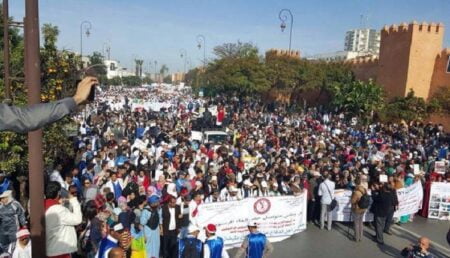 وزارة التربية الوطنية تعلن عودة بعض الأساتذة الموقوفين وتُقرّر عقوبات تأديبية