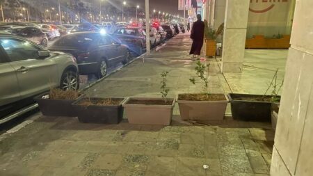 “بشاعة” احتلال الملك العمومي بأكادير باي تغضب نشطاء مواقع التواصل الاجتماعي "بشاعة" احتلال الملك العمومي بأكادير باي تغضب نشطاء مواقع التواصل الاجتماعي