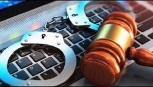 بينهم قاصرون.. اختلاق جرائم وهمية وبثها على الإنترنت يورط ستة أشخاص 2 internet