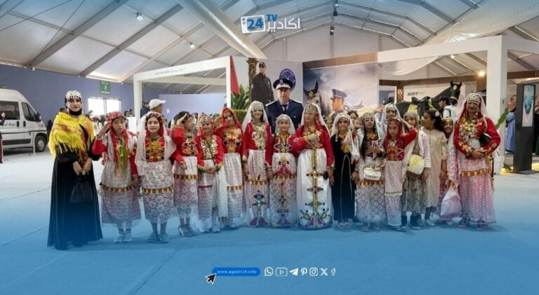 تلاميذ و تليمذات مدرسة فاطمة الفهرية الإبتدائية في ضيافة الأبواب المفتوحة للأمن الوطني بأكادير