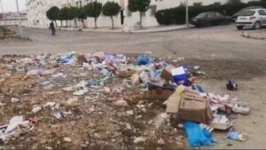 أكادير : انعدام حاويات النظافة يحول فضاء إلى مطرح عشوائي للنفايات