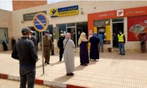 الخدمات “المتردية” لوكالات “بريد كاش” تثير غضب واستياء الزبناء