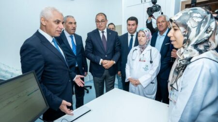 وزير الصحة و الحماية الإجتماعية يعطي إنطلاقة خدمات 21 مركزاً صحياً بجهة بني ملال خنيفرة (صور)