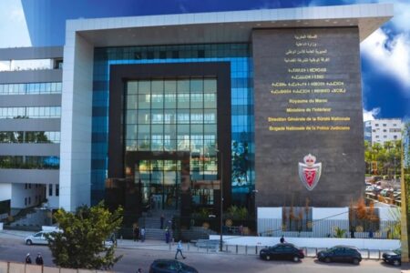 تكامل وحدات المديرية العامة للأمن الوطني في الحفاظ على الأمن وتطبيق القانون. تكامل وحدات المديرية العامة للأمن الوطني في الحفاظ على الأمن وتطبيق القانون.