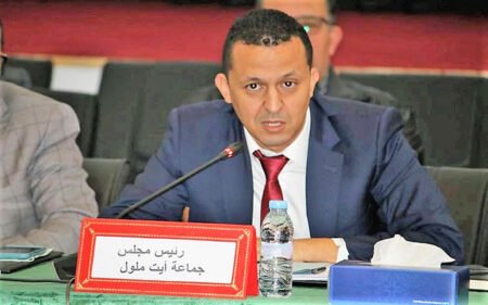 رئيس جماعة أيت ملول يخرج عن صمته، و يوضح بخصوص عزم الجماعة اقتناء سيارات نفعية وسيارتين للإسعاف.