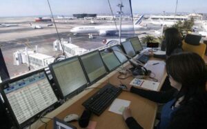 خريجو الأقسام التحضيرية لشهادة التقني العالي شعبة التدبير السياحي غاضبون بسبب مباراة مكتب المطارات. 1 Bureau des aeroports