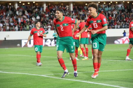 بالصور : المنتخب الوطني ينهي مباراته مع المنتخب الزامبي بانتصار غير مقنع. بالصور : المنتخب الوطني ينهي مباراته مع المنتخب الزامبي بانتصار غير مقنع.