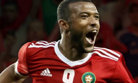 أيوب الكعبي يتألق ويتوج بجائزة أفضل لاعب في دوري المؤتمر الأوروبي للموسم 2023/2024