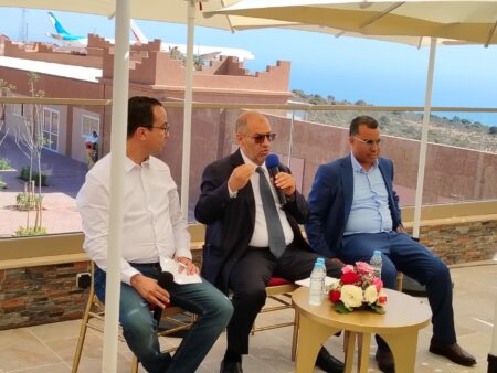 أكادير : حوايس يستعرض تفاصيل مشروع الملاهي المائية ب"دانيا لاند وسوس كامب" في ندوة صحافية.