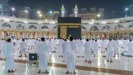 السعودية تحدد آخر موعد لمغادرة المعتمرين استعدادًا لموسم الحج 2025