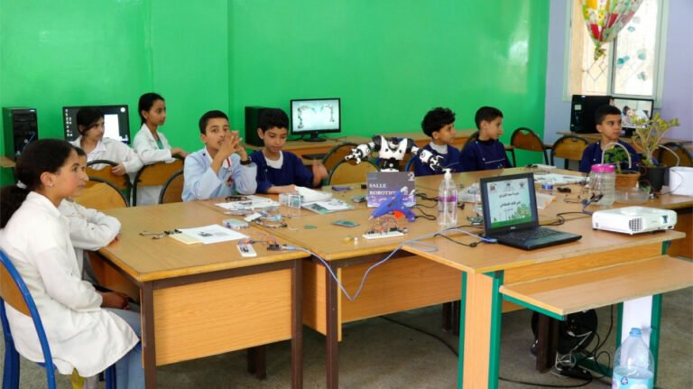 الحكومة تُصادق على مشروع مرسوم بشأن علامة “مؤسسات الريادة”