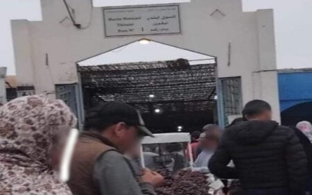 أكادير : مطالب بحلول عاجلة لحالة الفوضى والاكتظاظ بسوق الخميس بتيكيوين