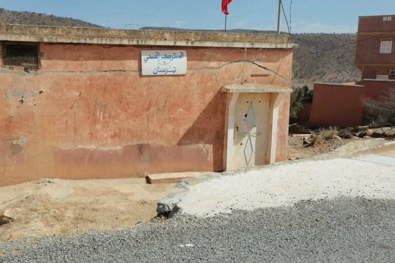 تزنيت : الحالة المتهالكة لمستوصف صحي في أنزي تبعث مطالب عاجلة لإنقاذه