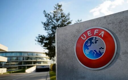 جوائز ضخمة في انتظار أبطال يورو 2024: الاتحاد الأوروبي لكرة القدم يرصد 331 مليون يورو للمشاركين (+تفاصيل جوائز يورو 2024) جوائز ضخمة في انتظار أبطال يورو 2024: الاتحاد الأوروبي لكرة القدم يرصد 331 مليون يورو للمشاركين (+تفاصيل جوائز يورو 2024)