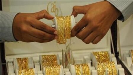 مجوهرات مسرقة تورط صائغين و تجارا للذهب