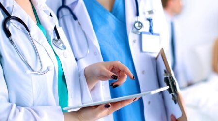 عدم تسوية وضعية الأساتذة الموقوفين يتسبب في حرمانهم من التغطية الصحية