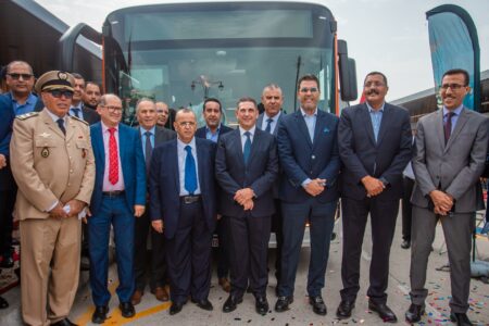 تقديم الحافلة الأولى لمشروع خط الحافلات ذات المستوى العالي من الخدمة بأكادير الكبير " أمالواي ترام باص".