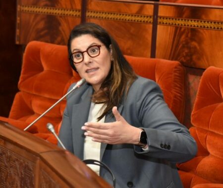 المنصوري تكشف فضائح و خروقات إعادة الإسكان.