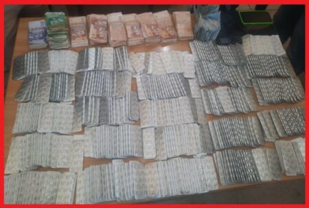 حجز ممنوعات لدى شاب رفقة فتاة خلال عملية المراقبة المرورية.