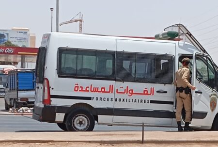 بالصور : سلطات أكادير تحرر نقطة سوداء استعمرها الباعة الجائلون و عانى منها المواطنون.