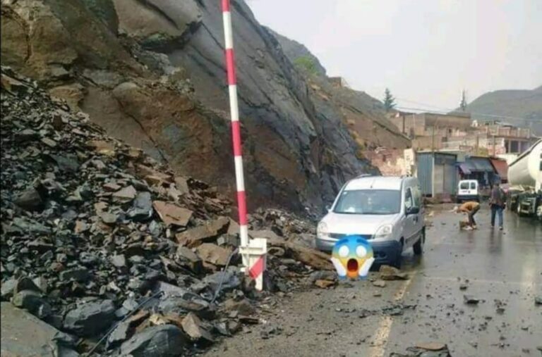 بالصور و الفيديو : فيضانات مفاجئة تخلف خسائر فادحة، و تحول عددا من المناطق إلى فضاءات معزولة و منكوبة .