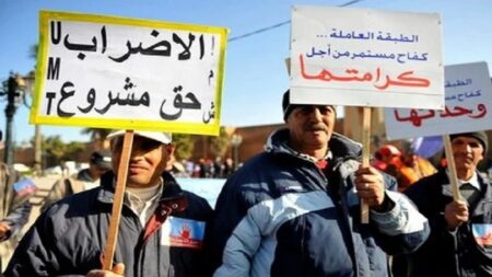 احتدام معركة مناقشة قانون الإضراب.