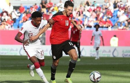 توقيف لاعب المنتخب المصري أحمد فتوح بعد وفاة أمين شرطة دهسا خلال حادث سير مروع.