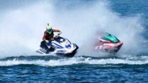 نجاة ابنة وزير من موت محقق، و وفاة ثلاث شابات خلال عملية إصطدام ل"دراجة جيت سكي". 6 jetski05