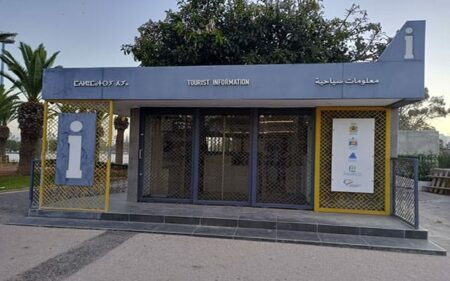 أكادير: وضعية كشك سياحي مغلق لسنوات تثير تساؤلات واسعة
