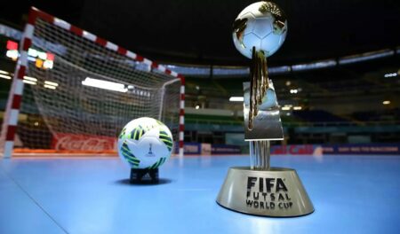 (الموعد و القنوات الناقلة للمباراة): المنتخب المغربي لكرة القدم داخل الصالات يواجه نظيره البرازيلي في مباراة حاسمة برسم ربع نهائي بطولة كأس العالم 2024.