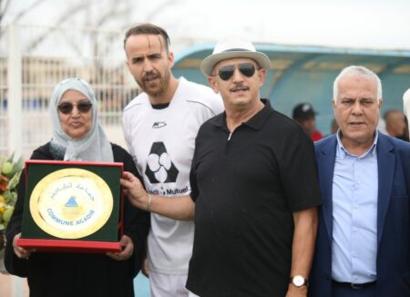 لقاء ودي لتكريم اللاعب الراحل محمد مفتيح "حمام" ينتهي بالتعادل 3-3.
