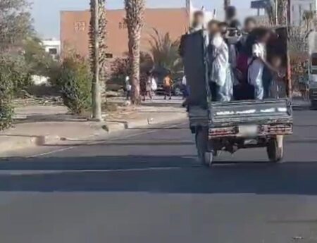 مطالب بفتح تحقيق في فضيحة النقل المدرسي ب: “طريبورطور” باشتوكة أيت باها. مطالب بفتح تحقيق في فضيحة النقل المدرسي ب: "طريبورطور" باشتوكة أيت باها.
