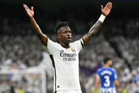 ريال مدريد يلغي رحلته إلى باريس، و يقاطع حفل الكرة الذهبية.